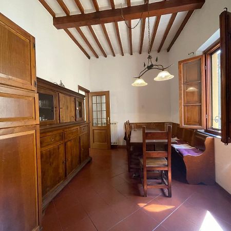 Grande Appartamento In Centro Pontedera Exteriör bild