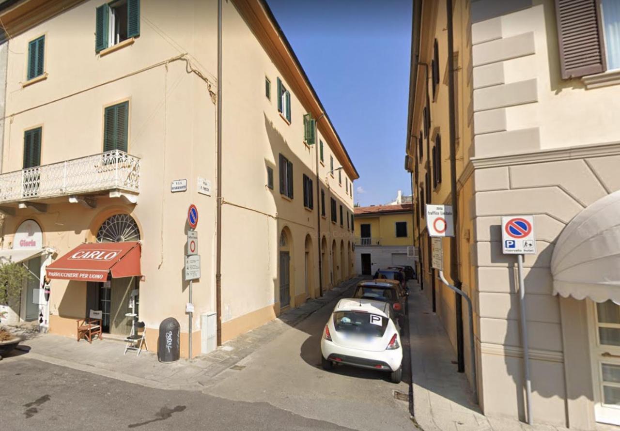 Grande Appartamento In Centro Pontedera Exteriör bild